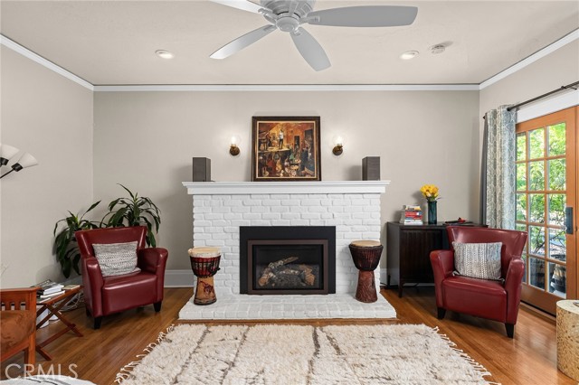 Detail Gallery Image 2 of 73 For 587 E 3rd, Chico,  CA 95928 - 5 Beds | 3 Baths