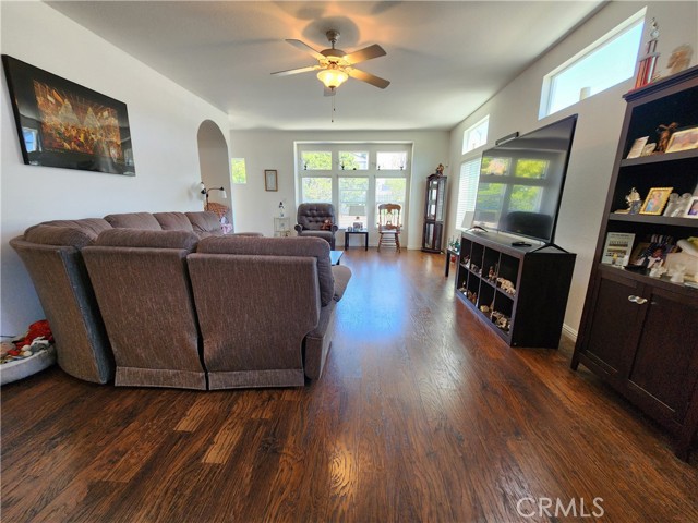 Detail Gallery Image 14 of 41 For 17700 Avalon Bld #431,  Carson,  CA 90746 - 3 Beds | 2 Baths