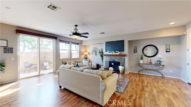 Detail Gallery Image 2 of 29 For 10375 Church, Rancho Cucamonga,  CA 91730 - 3 Beds | 2/1 Baths