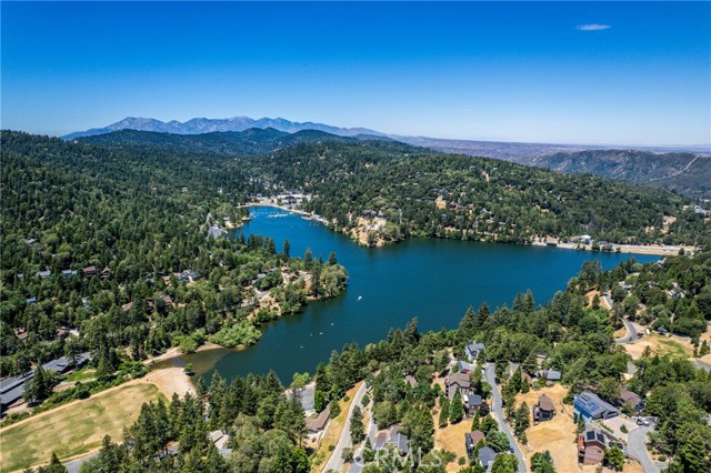 Detail Gallery Image 27 of 30 For 810 Arosa Dr, Crestline,  CA 92325 - 4 Beds | 2 Baths
