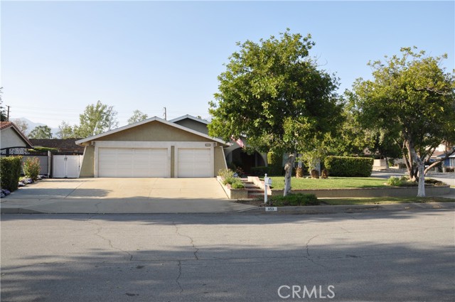 853 W Aster St, Upland, CA 91786