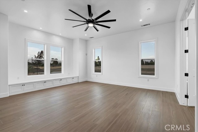 605 S Anderson Road, Exeter CA: https://media.crmls.org/medias/54f3f412-b888-481c-9338-c09a0279e6ad.jpg