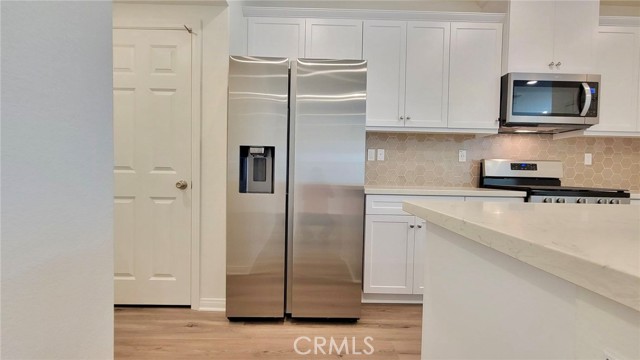 3943 E Carmel Privado, Ontario CA: https://media.crmls.org/medias/54f49e10-1d96-4bd7-86c7-d35bb4de0ff1.jpg