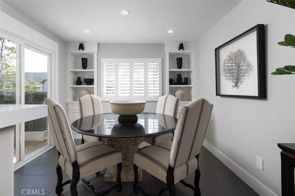 MLS #OC25193732 image #11