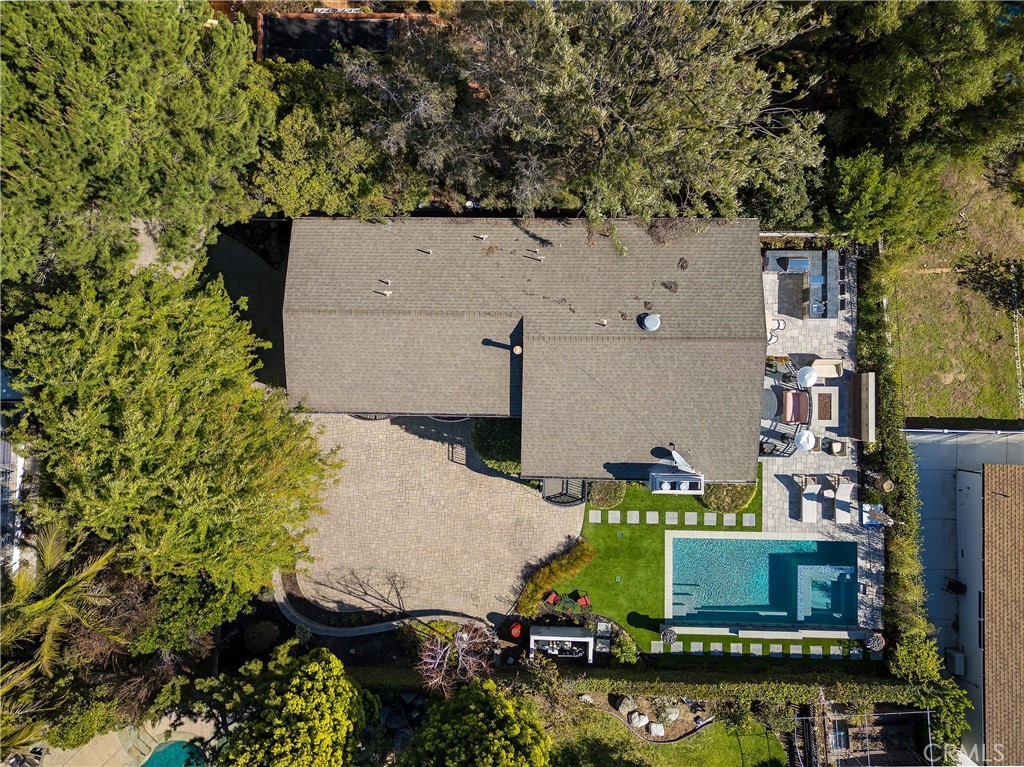 https://media.crmls.org/medias/54f52556-e893-4006-a2b1-49c9488824c4.jpg?preset=X-Large
