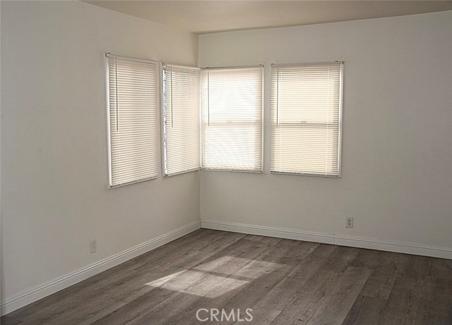 Detail Gallery Image 7 of 16 For 1945 W Vernon, Los Angeles,  CA 90062 - 5 Beds | 4 Baths