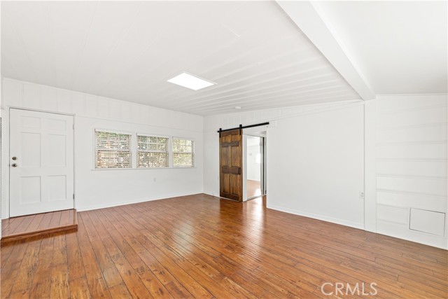 Detail Gallery Image 8 of 19 For 2123 Crescent, Montrose,  CA 91020 - – Beds | – Baths