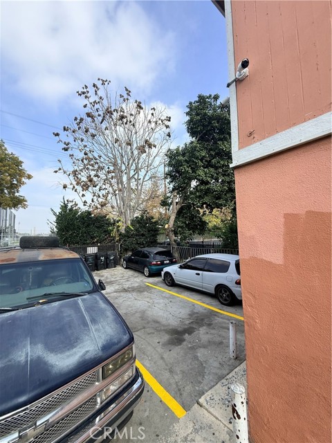 Detail Gallery Image 2 of 21 For 426 E 79th St #1,  –,  CA 90003 - 2 Beds | 1 Baths