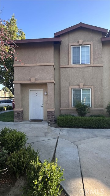 600 Hosking Avenue, Bakersfield CA: https://media.crmls.org/medias/54f77acc-ddf3-40e6-994e-3a0c98cb237c.jpg