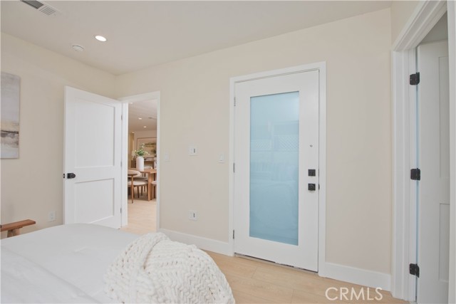 Detail Gallery Image 18 of 47 For 5864 Jamieson Ave, Encino,  CA 91316 - 3 Beds | 3 Baths