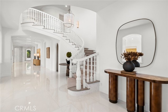 Detail Gallery Image 5 of 70 For 15 Shoreline, Newport Coast,  CA 92657 - 5 Beds | 4/1 Baths