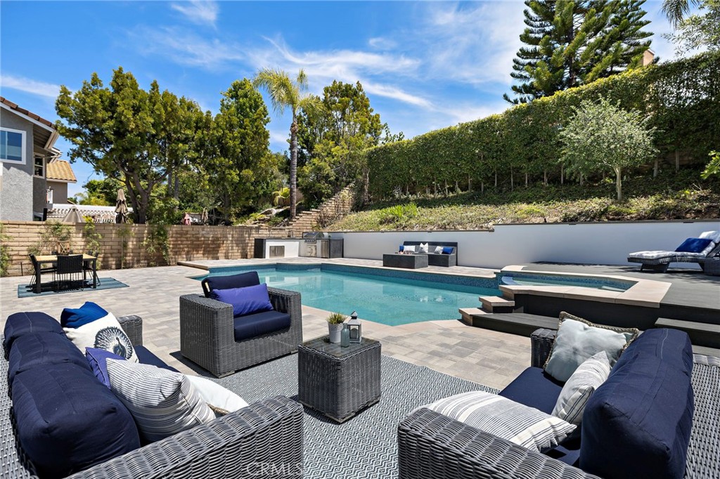 24002 Cormorant Ln