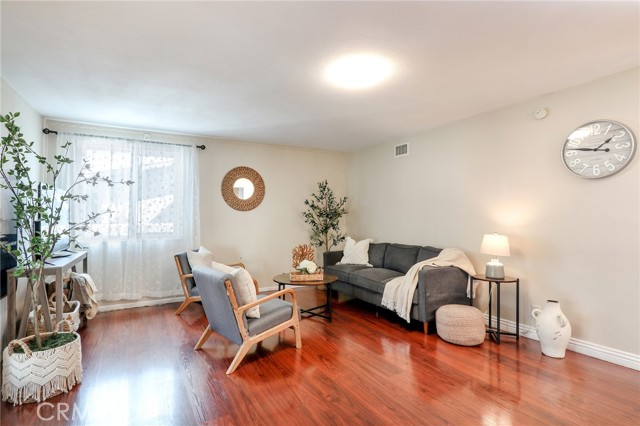 Detail Gallery Image 5 of 36 For 1997 12th, La Verne,  CA 91750 - 4 Beds | 2 Baths