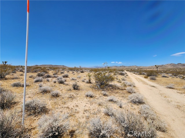 Detail Gallery Image 7 of 9 For 15 Ac Bowman Trl, Joshua Tree,  CA 92252 - – Beds | – Baths