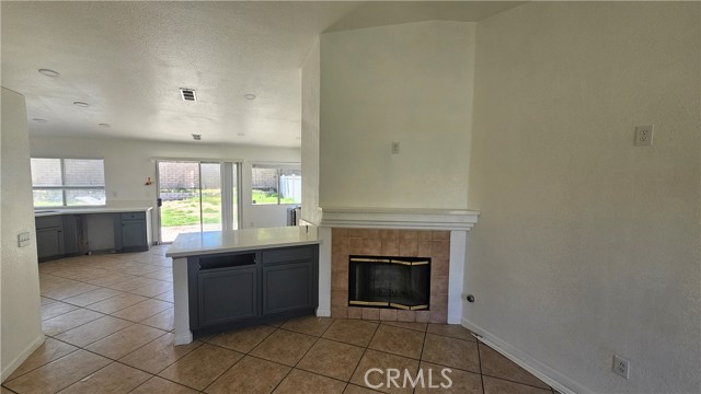 Detail Gallery Image 4 of 5 For 1682 Clyde St, San Bernardino,  CA 92411 - 4 Beds | 2 Baths