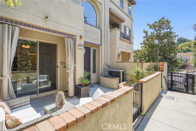 Detail Gallery Image 1 of 1 For 5037 Mosaic Ct, Los Angeles,  CA 90041 - 4 Beds | 3/1 Baths