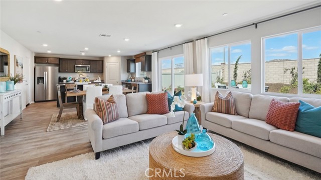 31207 Southern Oak Drive, Winchester CA: https://media.crmls.org/medias/54fe54ea-b4a8-4bdc-9f88-050c18084717.jpg