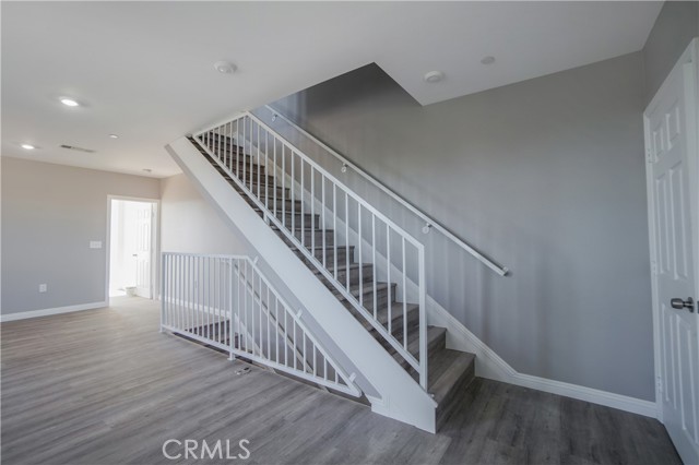 Detail Gallery Image 15 of 25 For 4921 1/2 Normandie, Los Angeles,  CA 90037 - 4 Beds | 4/1 Baths