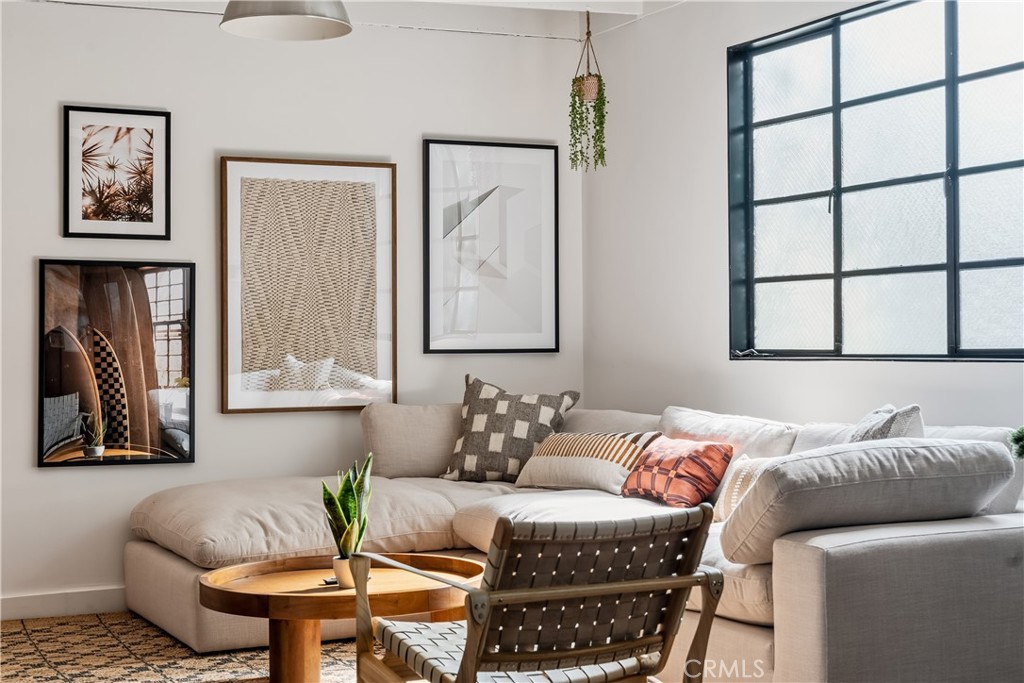 MLS #WS25280753 image #32