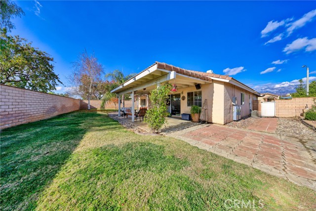 Detail Gallery Image 3 of 34 For 477 Tartan Way, Beaumont,  CA 92223 - 3 Beds | 2 Baths