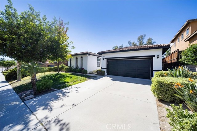 Detail Gallery Image 5 of 41 For 38729 Clearbrook Dr., Murrieta,  CA 92563 - 4 Beds | 2/1 Baths