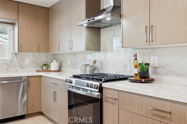12750 Rajah Street, Sylmar CA: https://media.crmls.org/medias/54fff062-b5ea-4356-9e15-cf595a8a042c.jpg