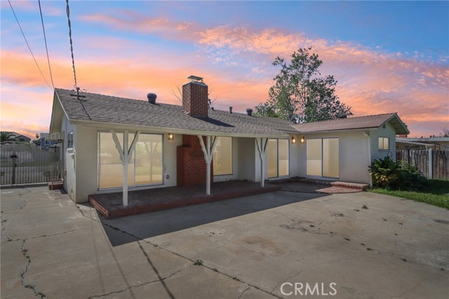 Detail Gallery Image 2 of 39 For 5319 Rochester, Riverside,  CA 92504 - 3 Beds | 2 Baths