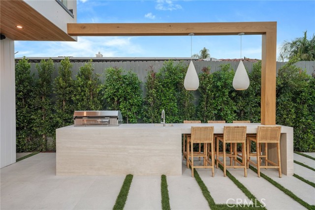 Detail Gallery Image 45 of 56 For 15158 Greenleaf St, Sherman Oaks,  CA 91403 - 6 Beds | 6/1 Baths