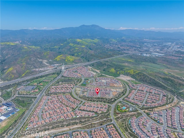 101 eversedge, Irvine CA: https://media.crmls.org/medias/5501deef-4c5f-453e-ba85-80c7e826a46c.jpg