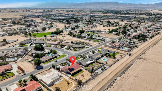 12450 Indian River Drive, Apple Valley CA: https://media.crmls.org/medias/55022694-c49a-424a-b8d4-98e1f556f5e1.jpg