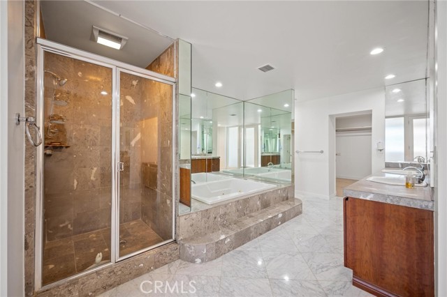 Detail Gallery Image 10 of 35 For 8246 Woodshill Trl, Los Angeles,  CA 90069 - 4 Beds | 4 Baths