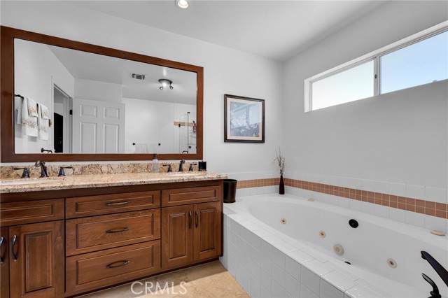 17262 Chase Street, Northridge CA: https://media.crmls.org/medias/55026cdf-2a98-40db-91c5-30cea5e09e4a.jpg