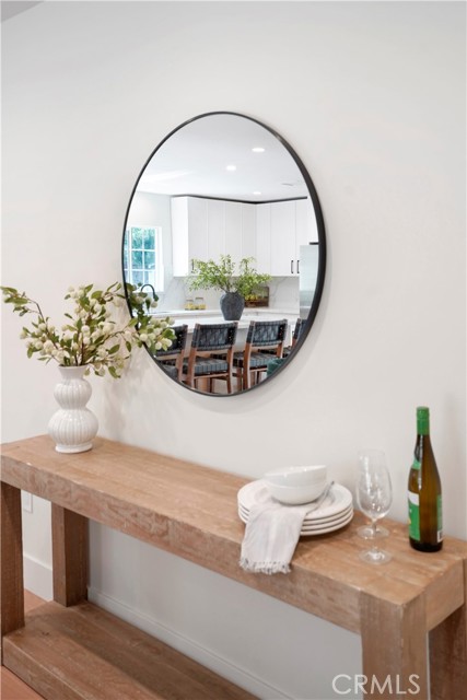 Detail Gallery Image 35 of 46 For 18324 Sylvan St, Tarzana,  CA 91335 - 4 Beds | 2 Baths