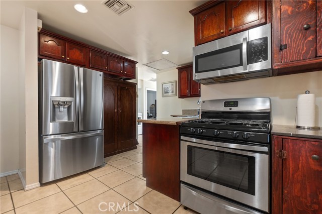 3428 Fletcher Drive, Los Angeles CA: https://media.crmls.org/medias/5502d73a-72e5-4603-b094-69b8ea6ea571.jpg