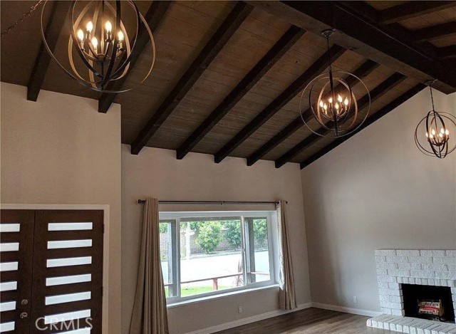 13651 Espirit Way, Irvine CA: https://media.crmls.org/medias/5502df24-e954-46a0-a8d0-0382cf509de7.jpg