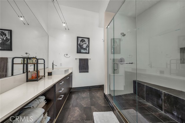 Detail Gallery Image 18 of 21 For 13320 Beach #202,  Marina Del Rey,  CA 90292 - 2 Beds | 2 Baths