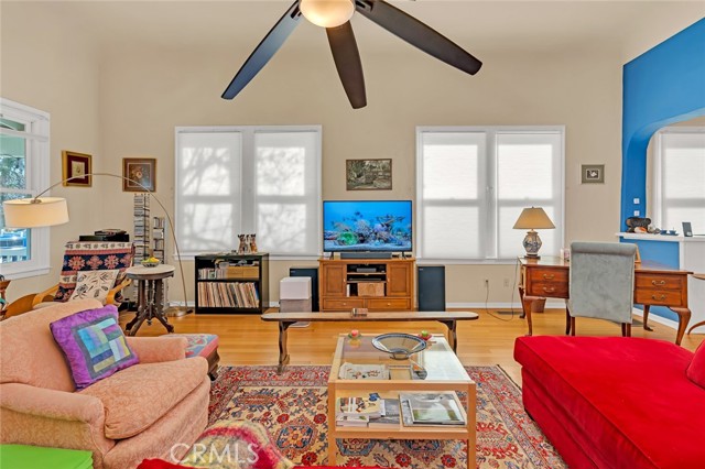 Detail Gallery Image 12 of 55 For 328 W 21st, Merced,  CA 95340 - 4 Beds | 2 Baths