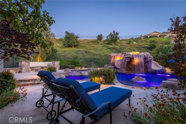 17138 Hickory Ridge Court, Canyon Country CA: https://media.crmls.org/medias/5503dc81-061c-46b2-8650-81dd0a190baf.jpg