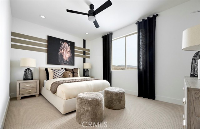 Detail Gallery Image 15 of 17 For 3981 Hudson Ln, Lake Elsinore,  CA 92530 - 4 Beds | 2/1 Baths