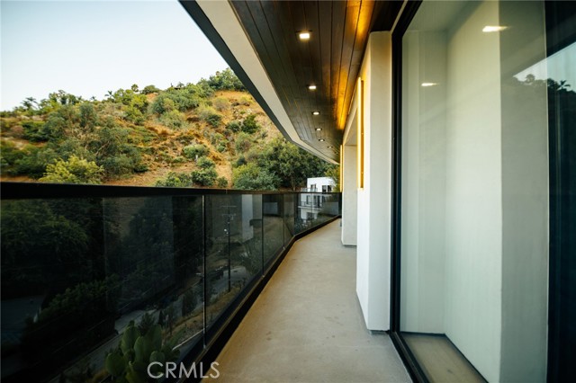 Detail Gallery Image 20 of 42 For 8144 Gould Ave, Los Angeles,  CA 90046 - 4 Beds | 5 Baths