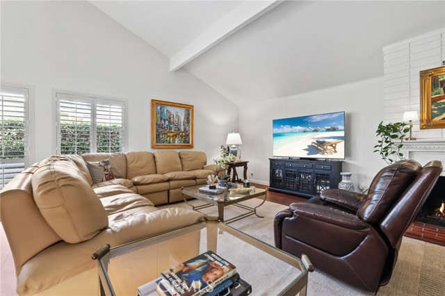 3122 Ruth Elaine Drive, Rossmoor CA: https://media.crmls.org/medias/5504bf4b-277e-4ef2-885e-d09bd26e0781.jpg
