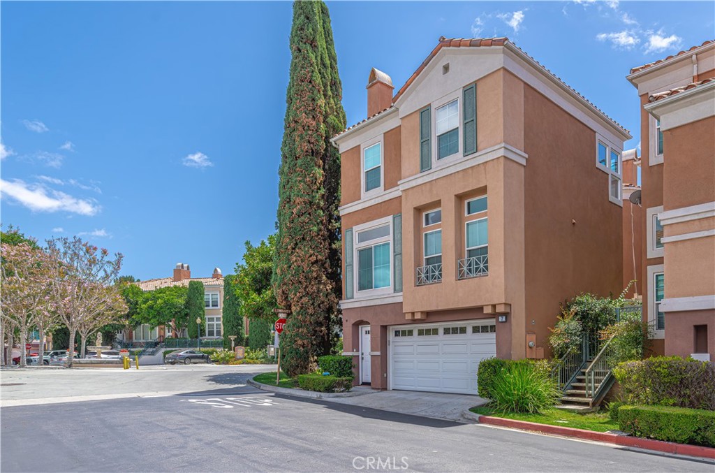MLS #OC26118290 image #2