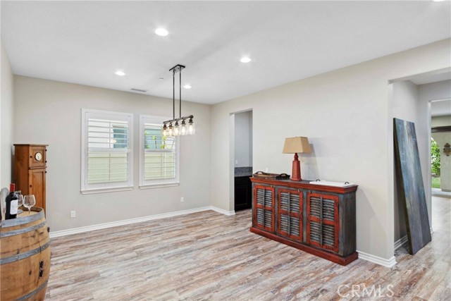 45976 Camino Rubi, Temecula CA: https://media.crmls.org/medias/55071f8b-62f7-4150-b9a1-37909809b300.jpg