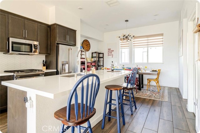 Detail Gallery Image 8 of 36 For 285 Dockside, San Pedro,  CA 90731 - 3 Beds | 3/1 Baths