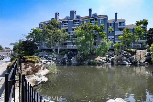 Detail Gallery Image 37 of 57 For 20301 Bluffside Circle #315,  Huntington Beach,  CA 92646 - 1 Beds | 1 Baths