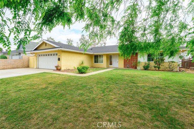 Detail Gallery Image 3 of 44 For 572 E Ghent St, San Dimas,  CA 91773 - 3 Beds | 2 Baths