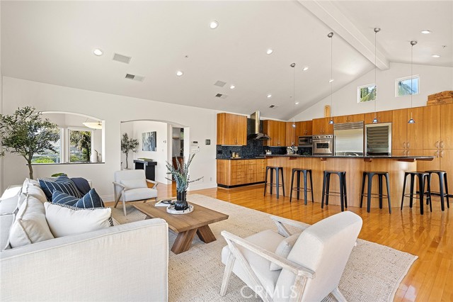 1110 Novilunio, San Clemente CA: https://media.crmls.org/medias/5508e1a8-77f8-4f74-860e-518fde2f4efb.jpg