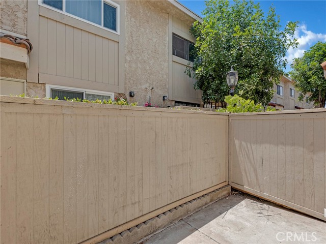 Detail Gallery Image 25 of 29 For 9834 Sepulveda Bld #109,  North Hills,  CA 91343 - 2 Beds | 2 Baths