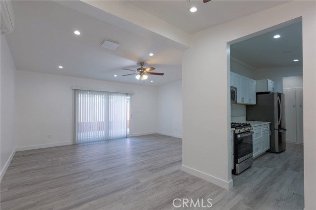 Detail Gallery Image 7 of 17 For 7825 Tujunga Ave, North Hollywood,  CA 91605 - 3 Beds | 2 Baths