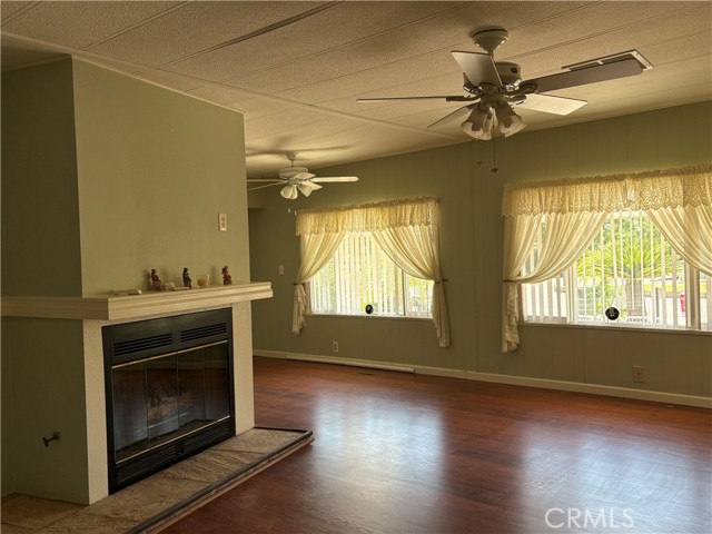 21100 State Street, San Jacinto CA: https://media.crmls.org/medias/550978f6-0c1f-48fa-9962-950ea623d9f8.jpg